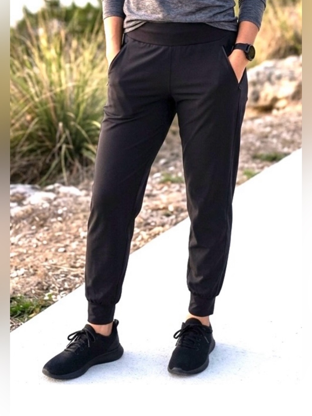 Athleta Lined Soho Black Jogger Pants - size 12